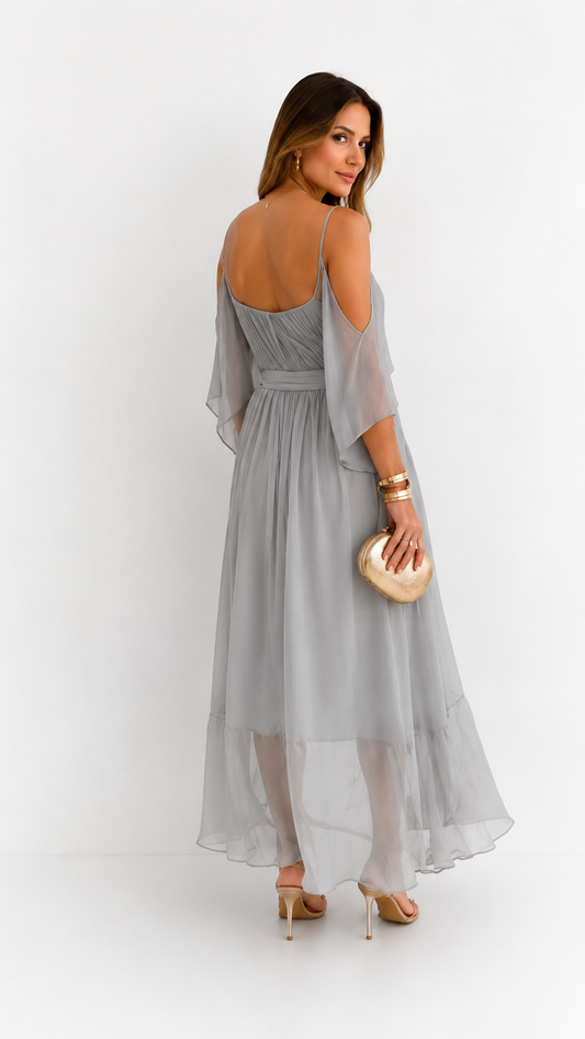 Isabela | Conjunto gris fluido con top de tirantes finos y pantalones ligeros