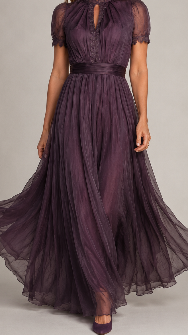 Flavia | Vestido largo morado con escote de lágrima y ribete de encaje de gasa